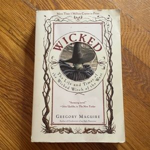 WICKED by Gregory Maguire